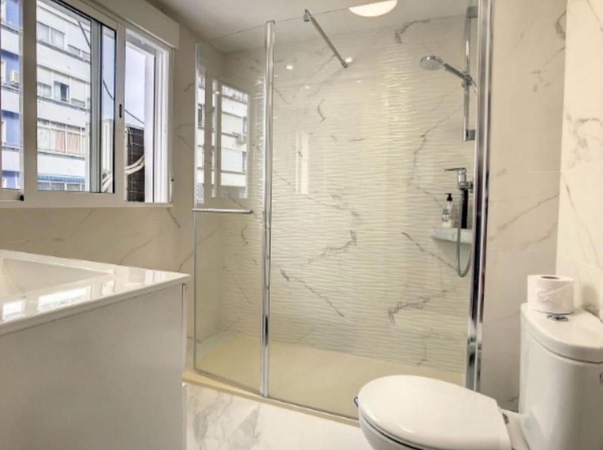 Urban&Vacay! Suite - Torremolinos City Centre Esterno foto