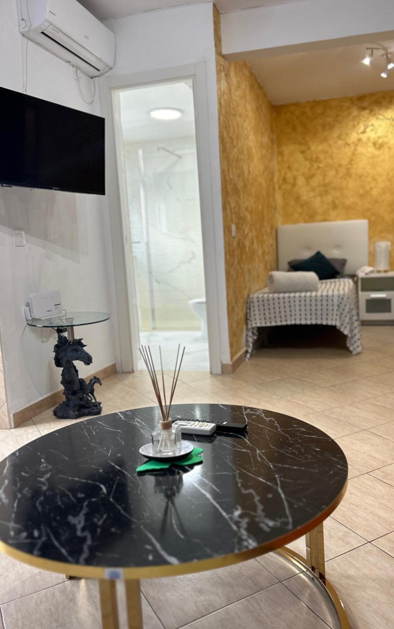Urban&Vacay! Suite - Torremolinos City Centre Esterno foto